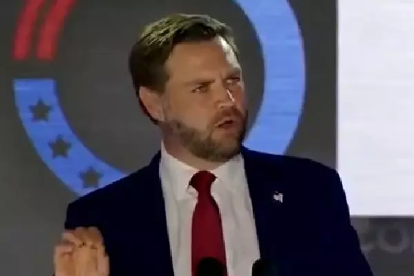 JD Vance ने सरकारी बंद के बीच हवाई यात्रा के विनाश की चेतावनी दी